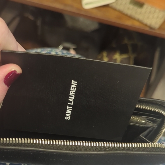 Saint Laurent Textured Black Wallet - Picture 11 of 16